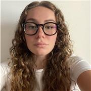 Offro insegnamento di lingua inglese da livello base a scuola superiore, comprese le certificazioni linguistiche